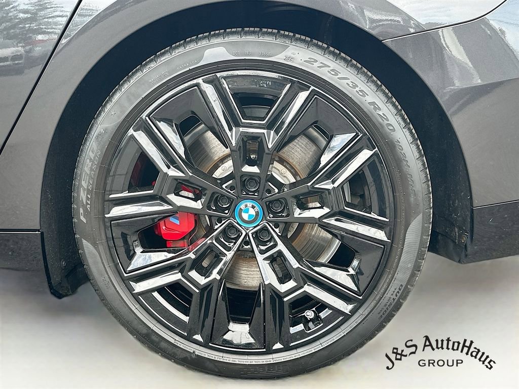 Used 2024 BMW i5 M60 w/ Premium Package image 37