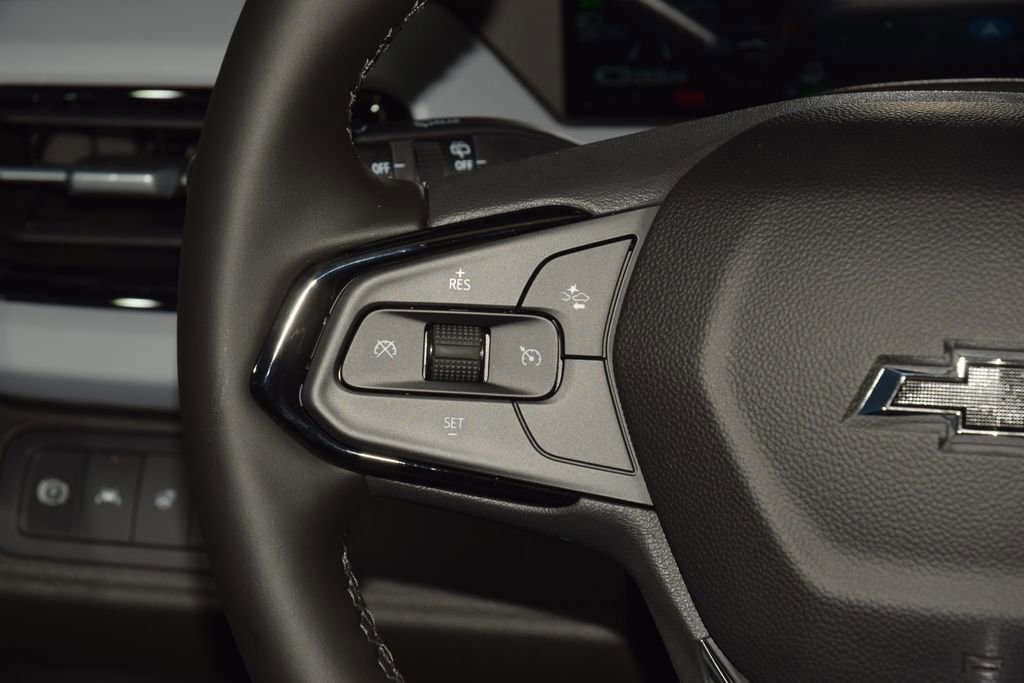 New 2027 Chevrolet Bolt LT w/ Comfort Package image 32