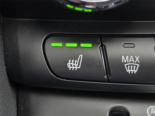 Used 2021 MINI Cooper 4-Door Hardtop image 23