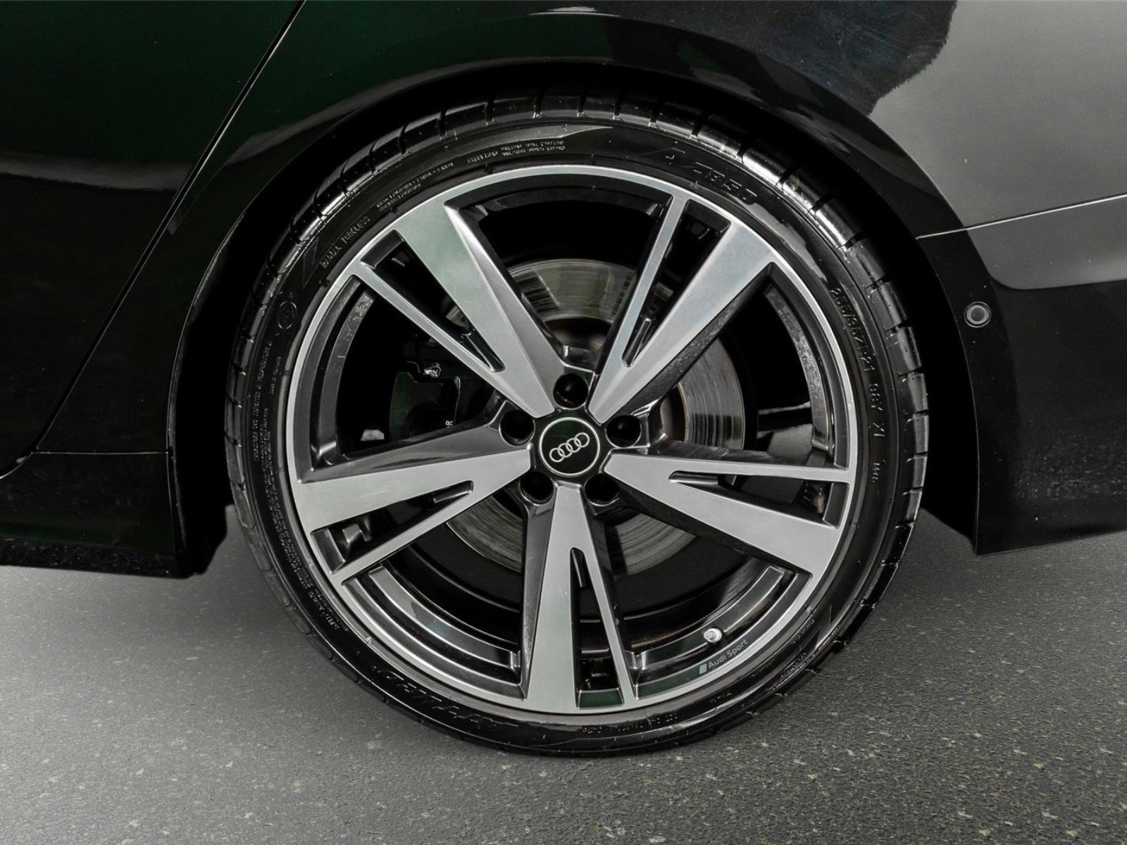 Used 2023 Audi S6 Prestige w/ Prestige Package image 17