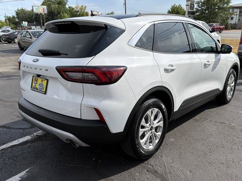 Used 2024 Ford Escape Active w/ Tech Pack #2 FWD image 8