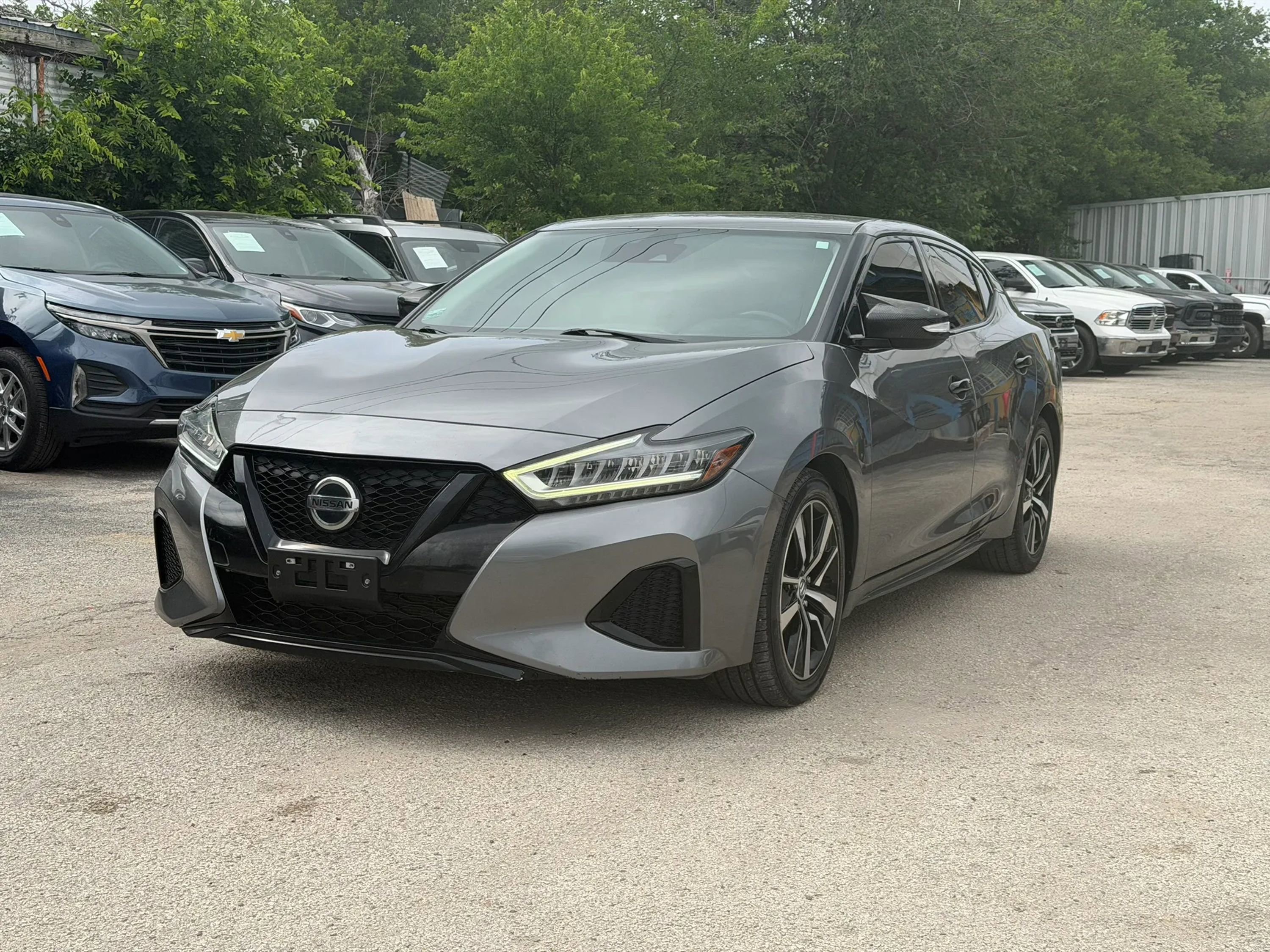 Used 2021 Nissan Maxima 3.5 SV w/ Floor Mat Group FWD image 2