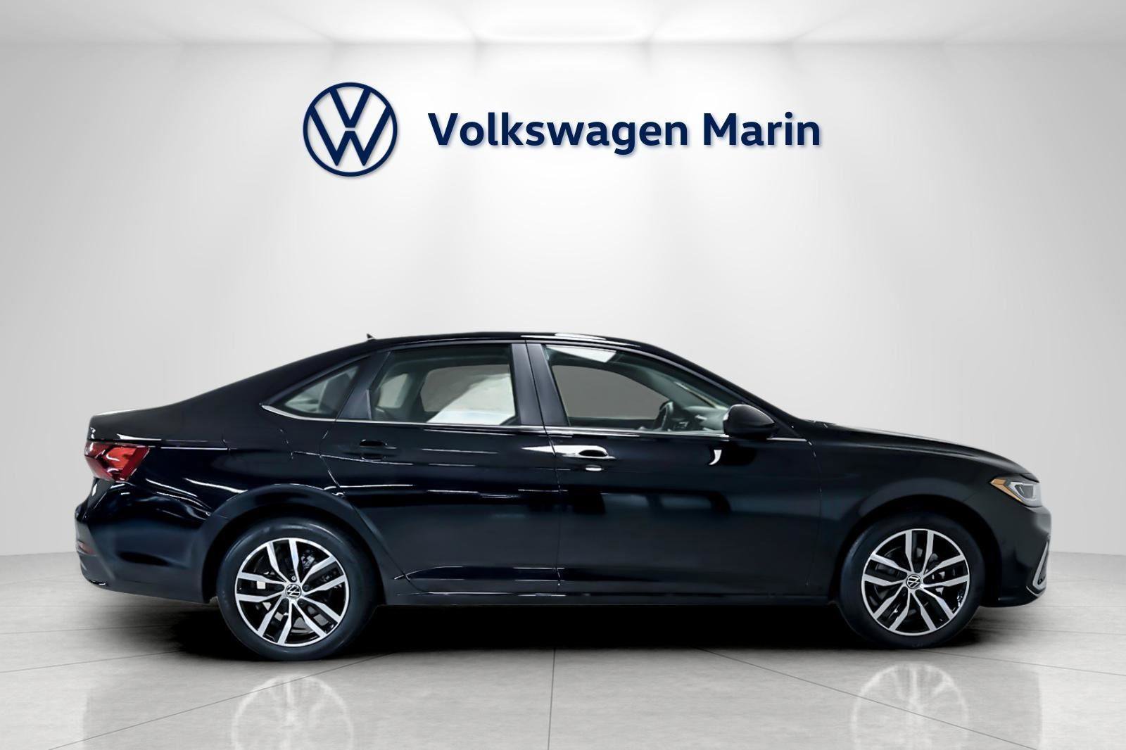 New 2025 Volkswagen Jetta SE image 6