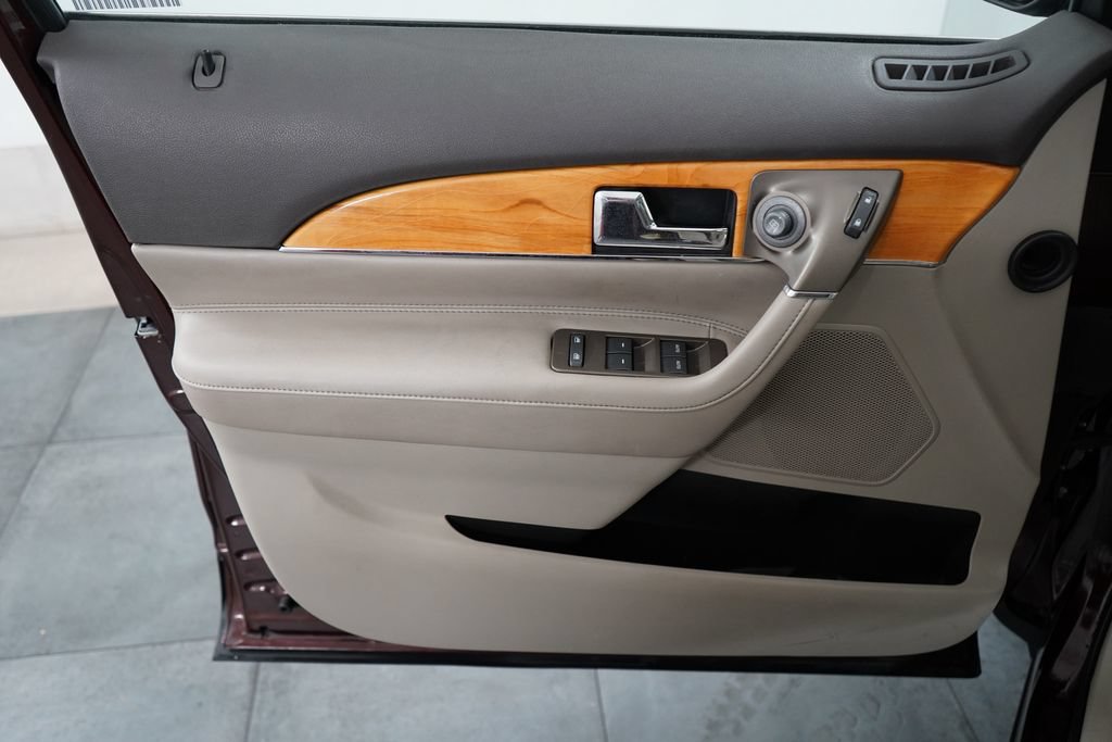 Used 2012 Lincoln MKX AWD image 25