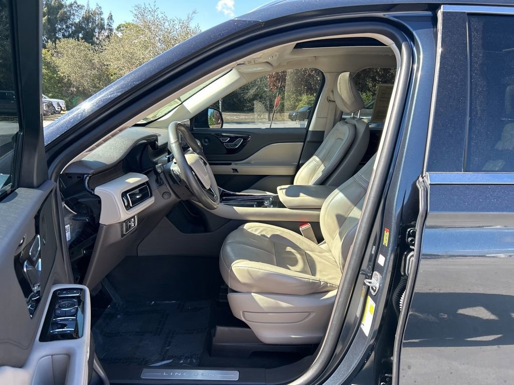 Used 2022 Lincoln Aviator Reserve w/ Elements Package Plus image 15