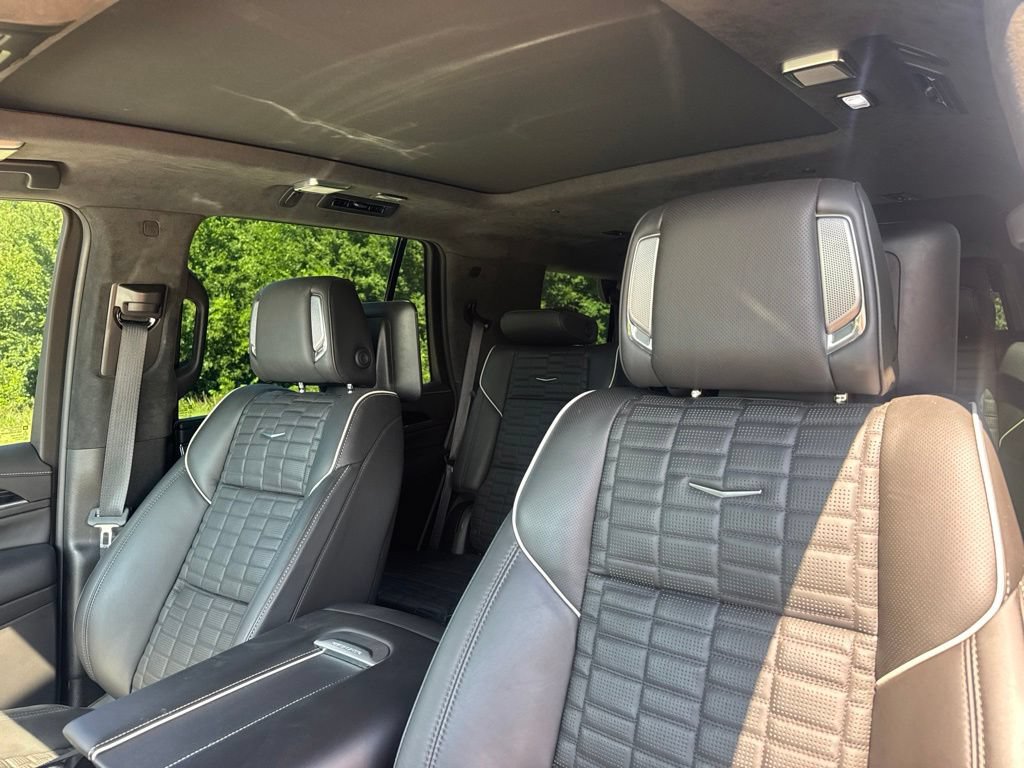 Certified 2023 Cadillac Escalade V w/ Heavy-Duty Trailer Package AWD/4WD image 8
