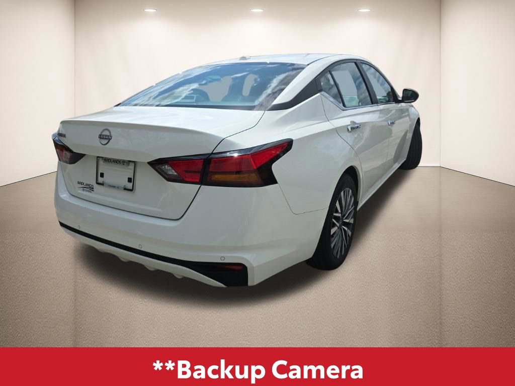 Used 2025 Nissan Altima 2.5 SV image 4