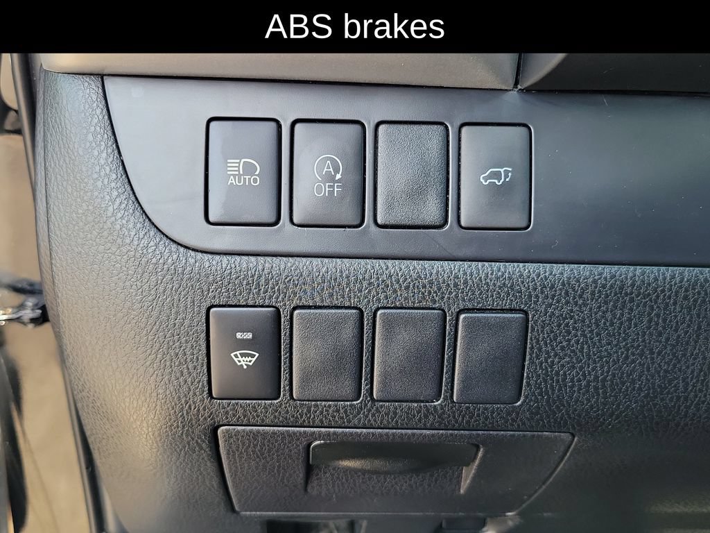 Used 2019 Toyota Highlander XLE AWD/4WD image 12