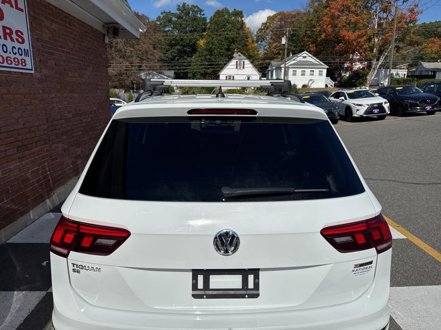 Used 2021 Volkswagen Tiguan SE R-Line image 7