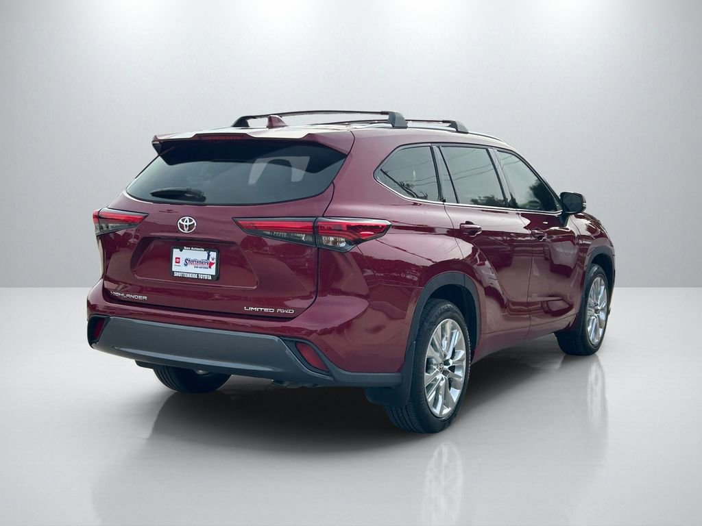 Used 2023 Toyota Highlander Limited image 5