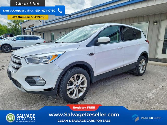 Used 2019 Ford Escape SE FWD image 1
