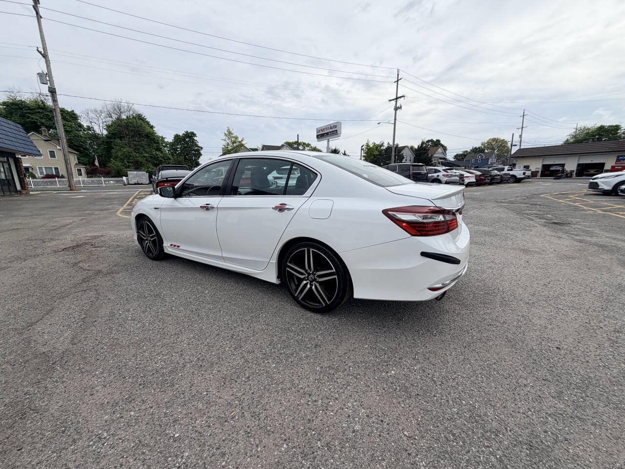 Used 2017 Honda Accord Sport image 22