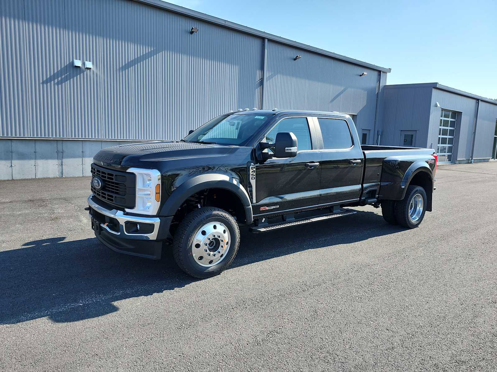 New 2026 Ford F450 4x4 Crew Cab Super Duty image 1