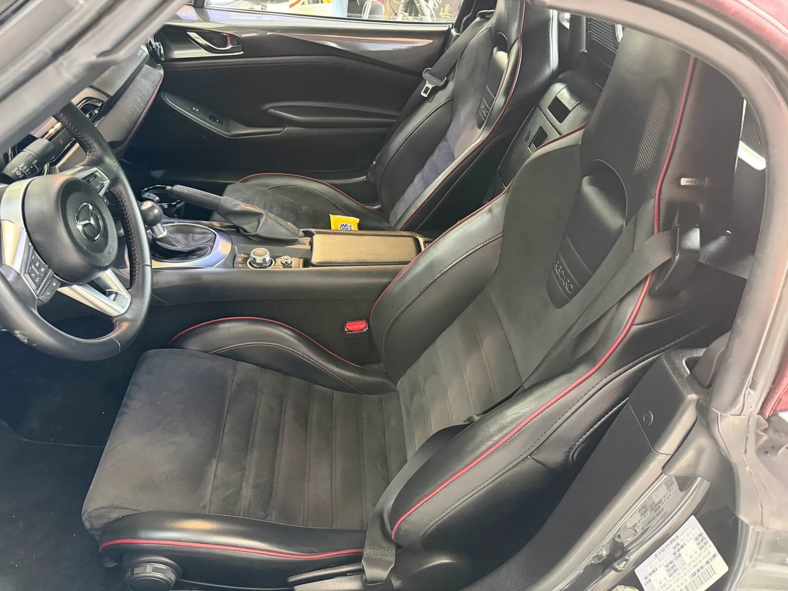Used 2018 MAZDA MX-5 Miata Club w/ Brembo/BBS Recaro Package RWD image 9