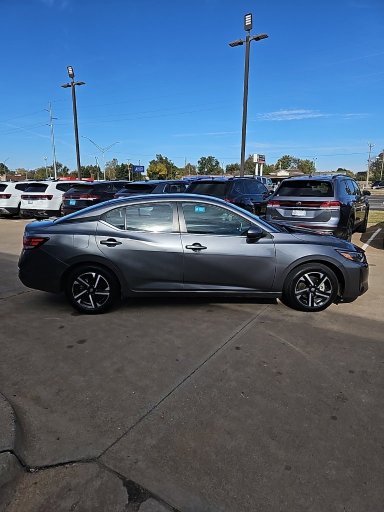 Used 2024 Nissan Sentra SV image 4