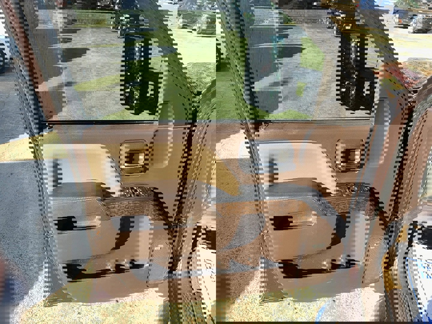 Used 2016 Chevrolet Silverado 3500 LT w/ LT Convenience Package AWD/4WD image 12