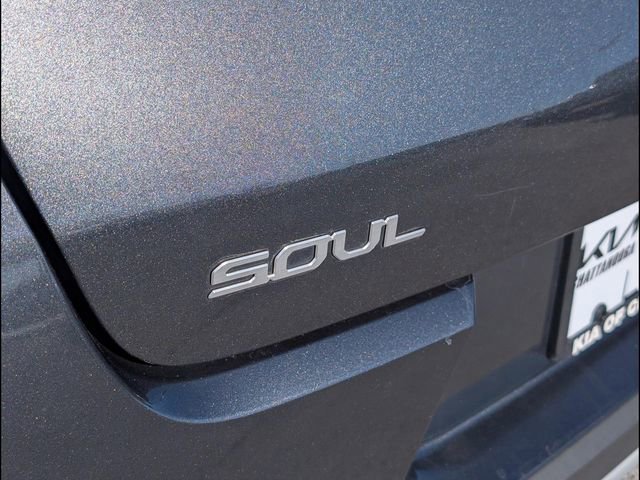 Used 2023 Kia Soul LX w/ LX Technology Package image 18