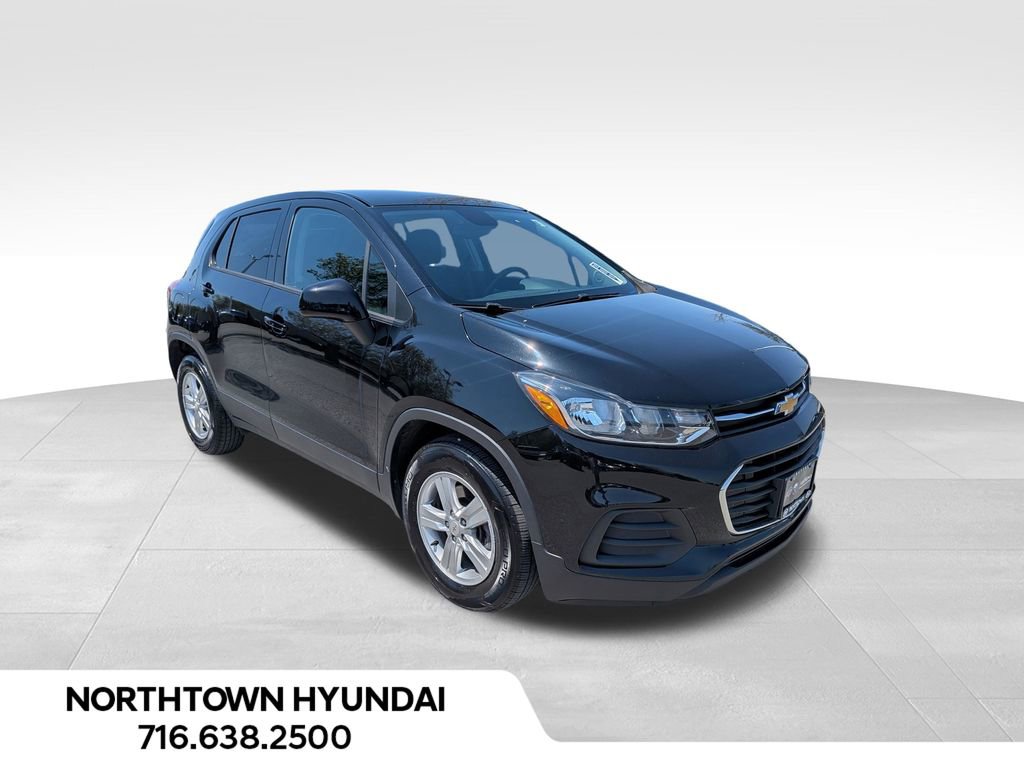 Used 2020 Chevrolet Trax LS w/ Tint and Cruise Package FWD image 8