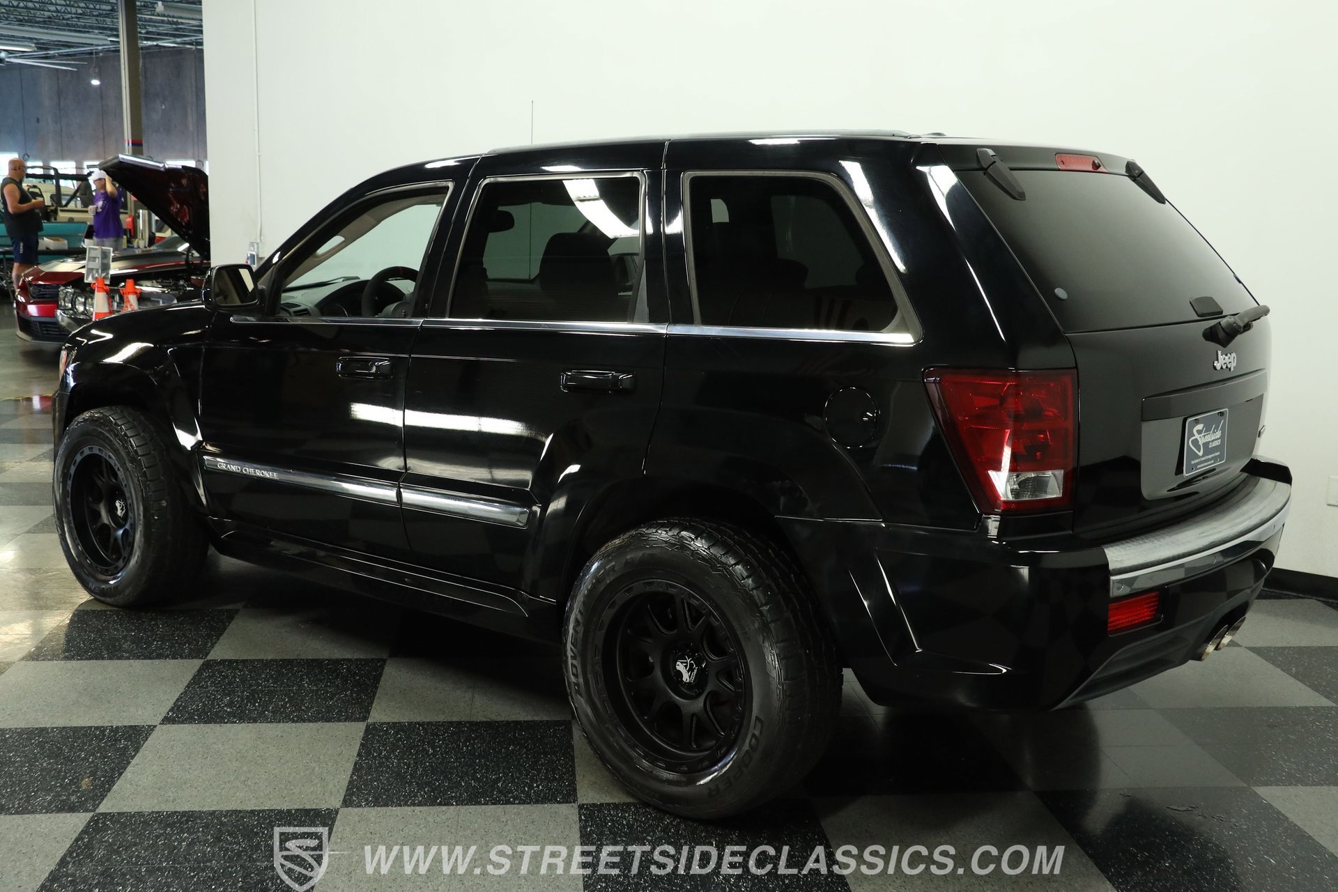 Used 2006 Jeep Grand Cherokee SRT8 w/ SRT Option Group I image 6