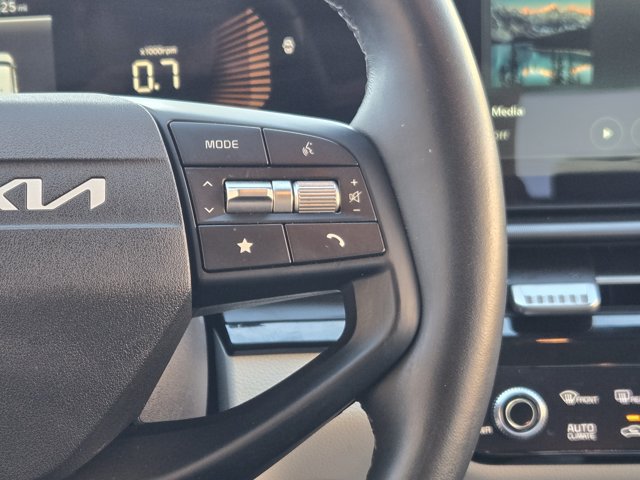 Certified 2026 Kia Sportage EX FWD image 37