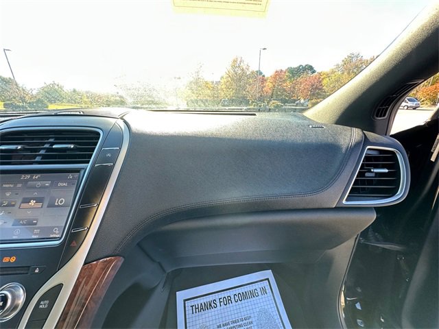 Used 2019 Lincoln Nautilus Select image 16