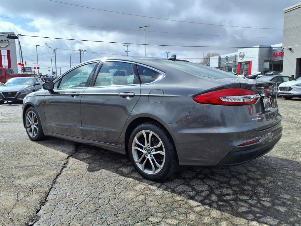 Used 2019 Ford Fusion SEL FWD image 4