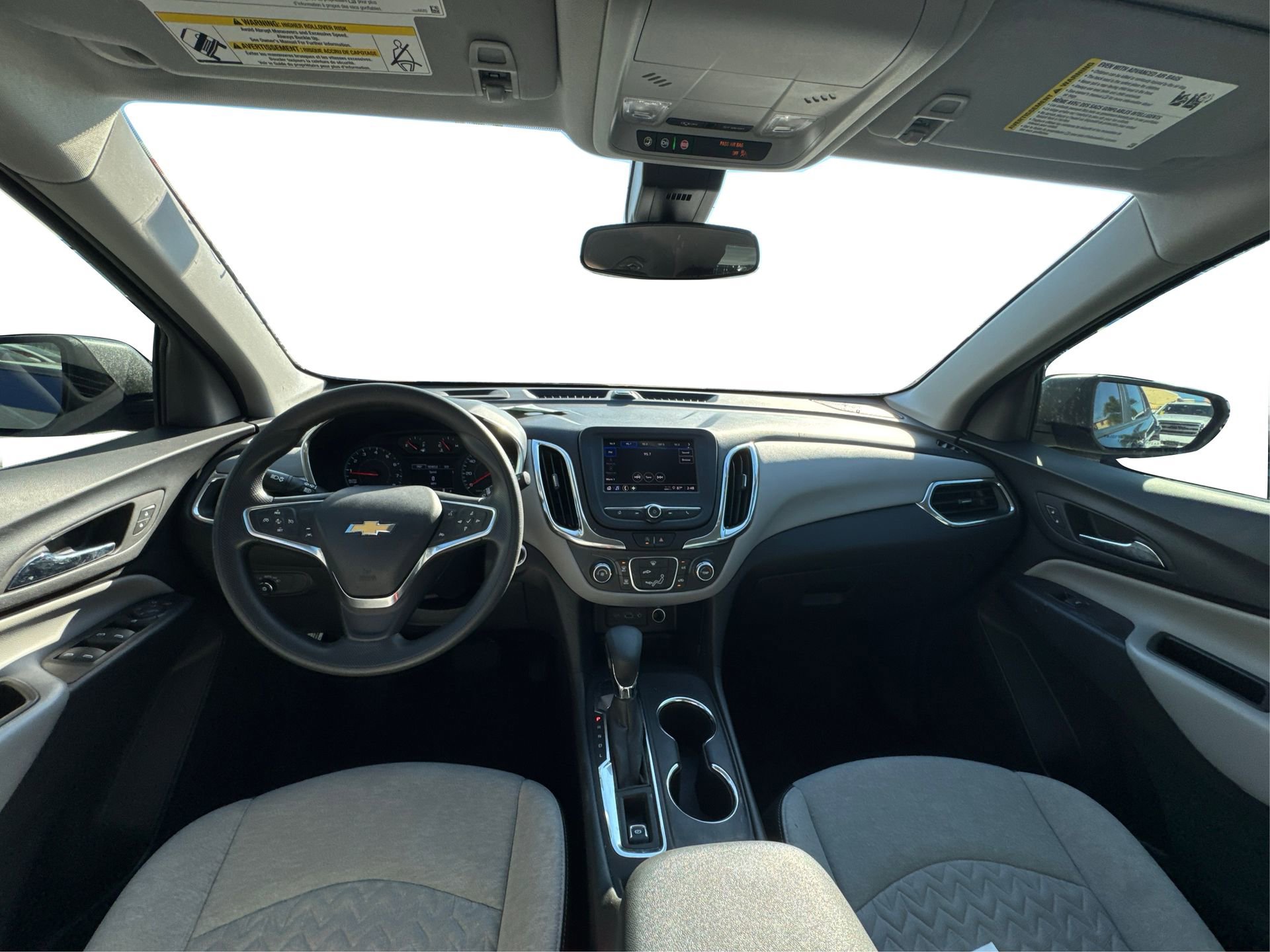 Used 2023 Chevrolet Equinox LS image 27