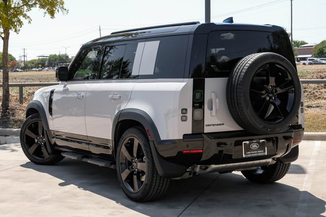 New 2026 Land Rover Defender 110 X-Dynamic SE AWD/4WD image 13