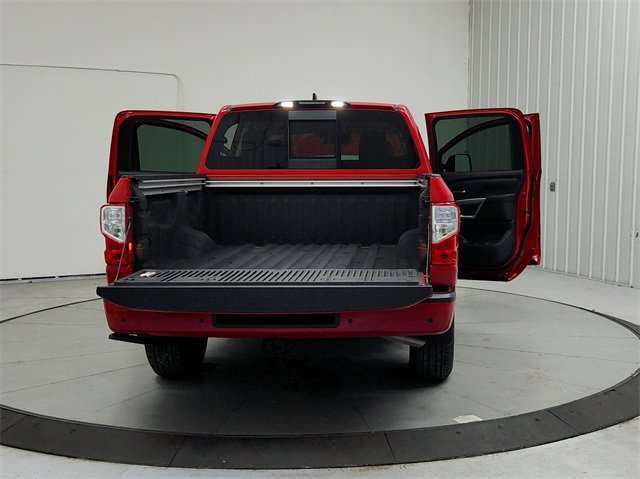 Used 2024 Nissan Titan SV w/ SV Convenience Package image 14