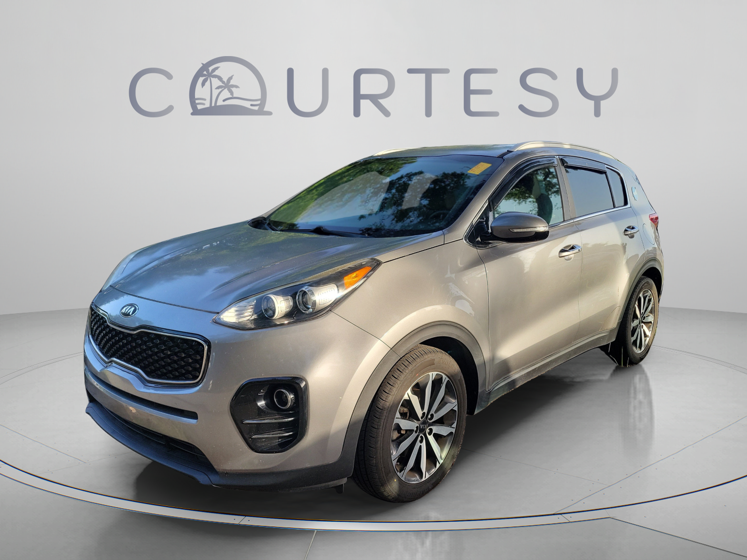 Used 2019 Kia Sportage EX FWD image 2