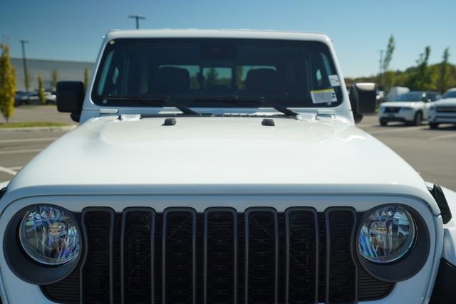 New 2025 Jeep Gladiator Sport image 39