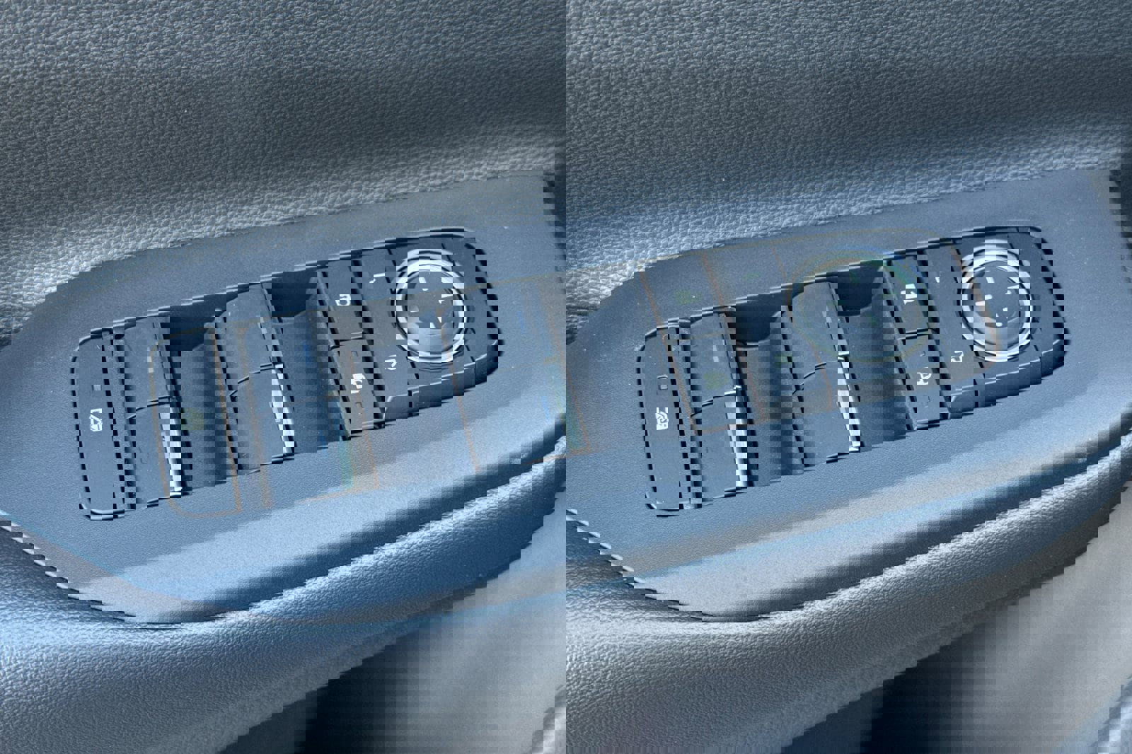 New 2026 Toyota Prius Plug-In Hybrid image 12