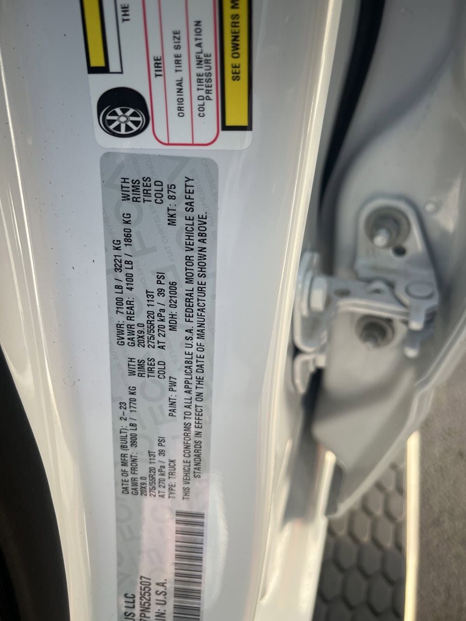 Used 2023 RAM 1500 Laramie AWD/4WD image 10
