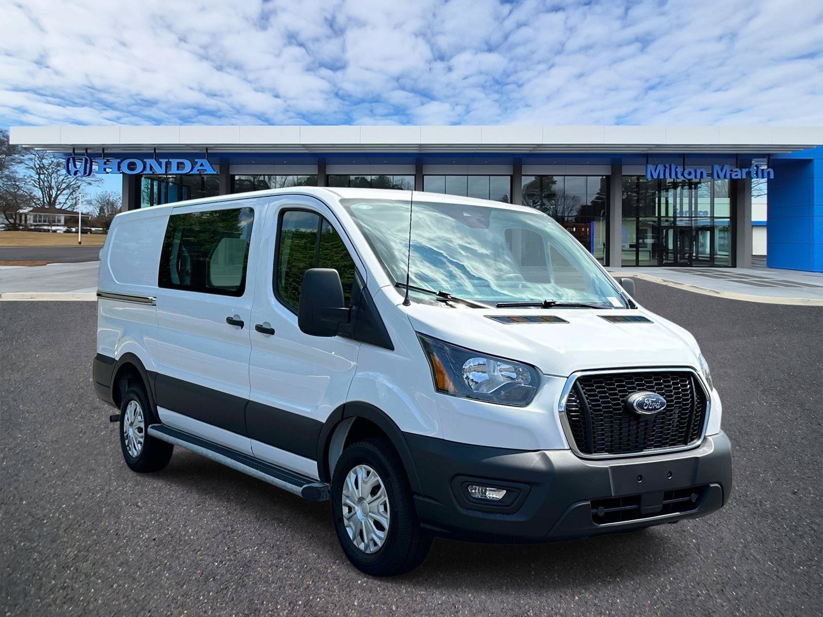 Used 2025 Ford Transit 250 Low Roof w/ Exterior Upgrade Package RWD video 1