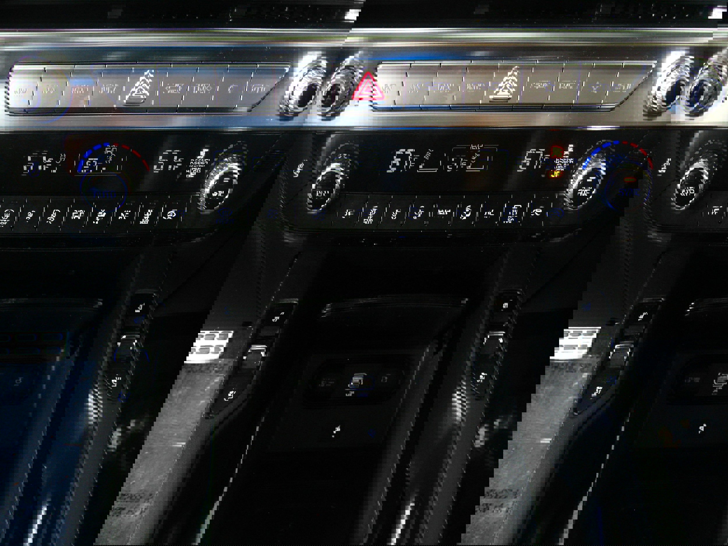 Certified 2022 Kia Telluride SX w/ SX Prestige Package image 15