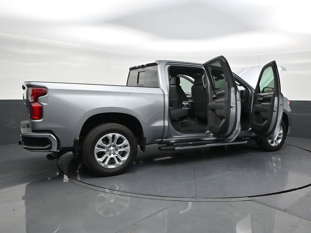 Used 2025 Chevrolet Silverado 1500 LTZ w/ Technology Package image 29