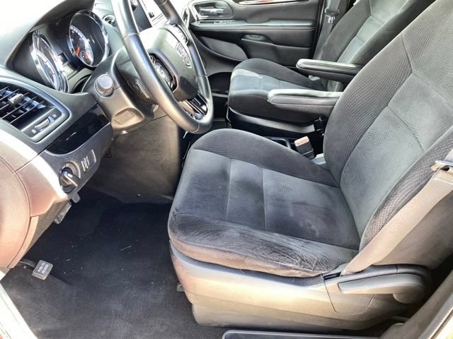 Used 2014 Dodge Grand Caravan SE FWD image 10