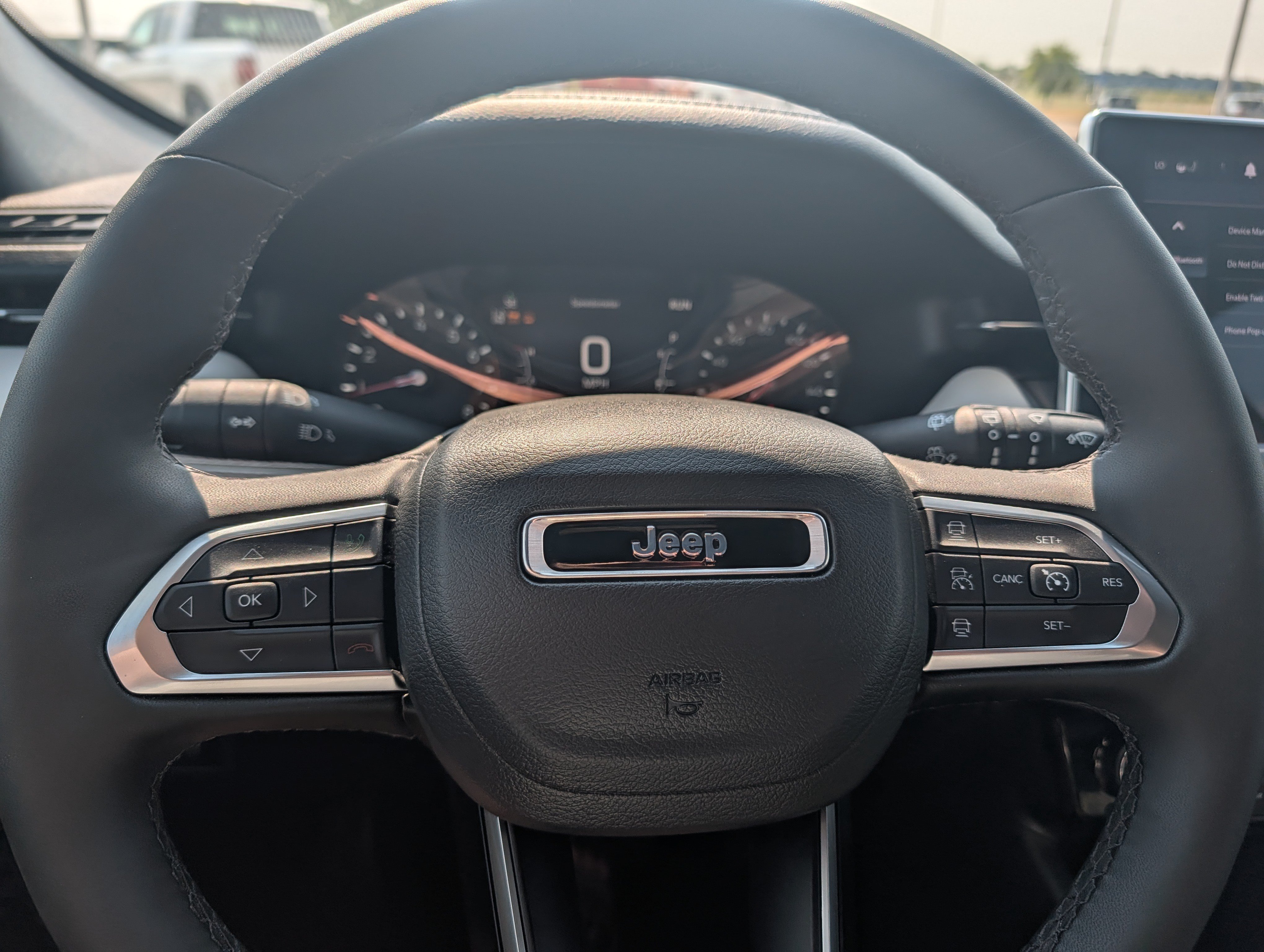 Used 2026 Jeep Compass Limited AWD/4WD image 33