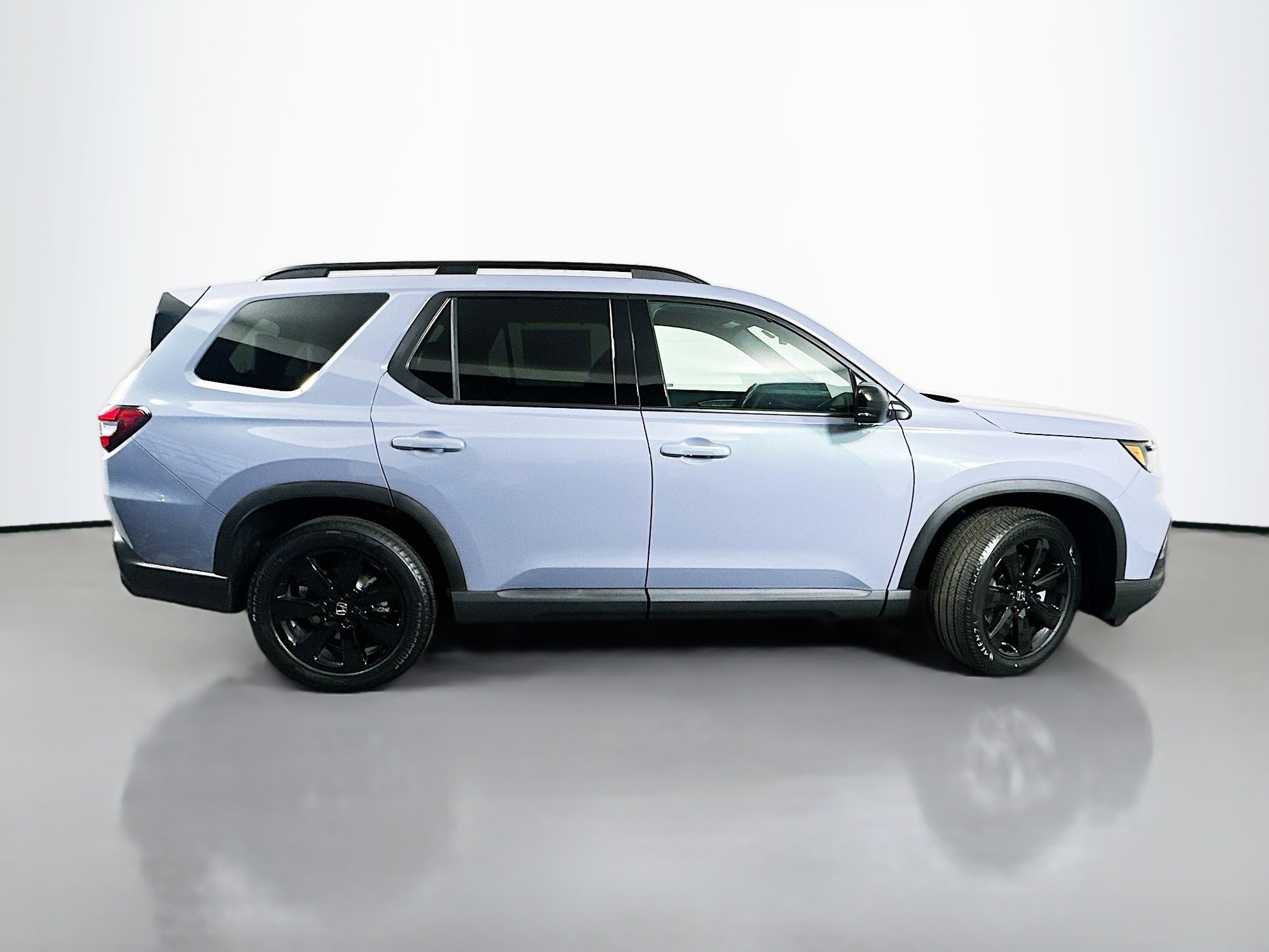 New 2025 Honda Pilot Black Edition image 8