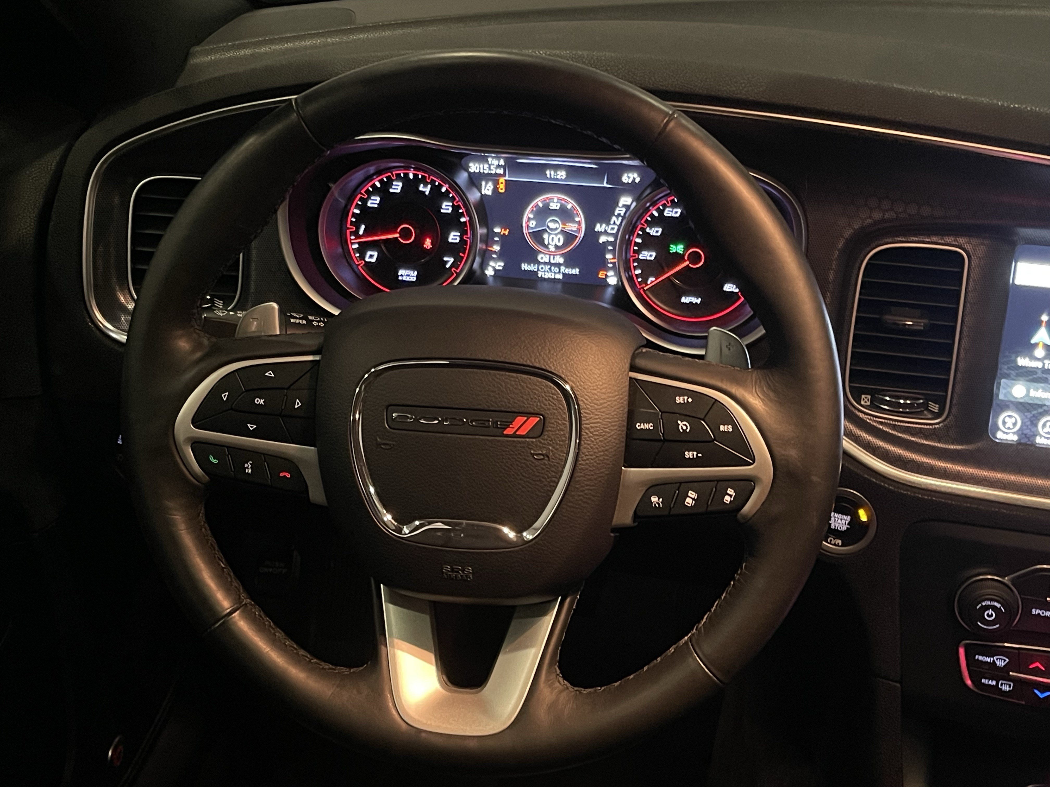 Used 2017 Dodge Charger R/T w/ Premium Group RWD image 19