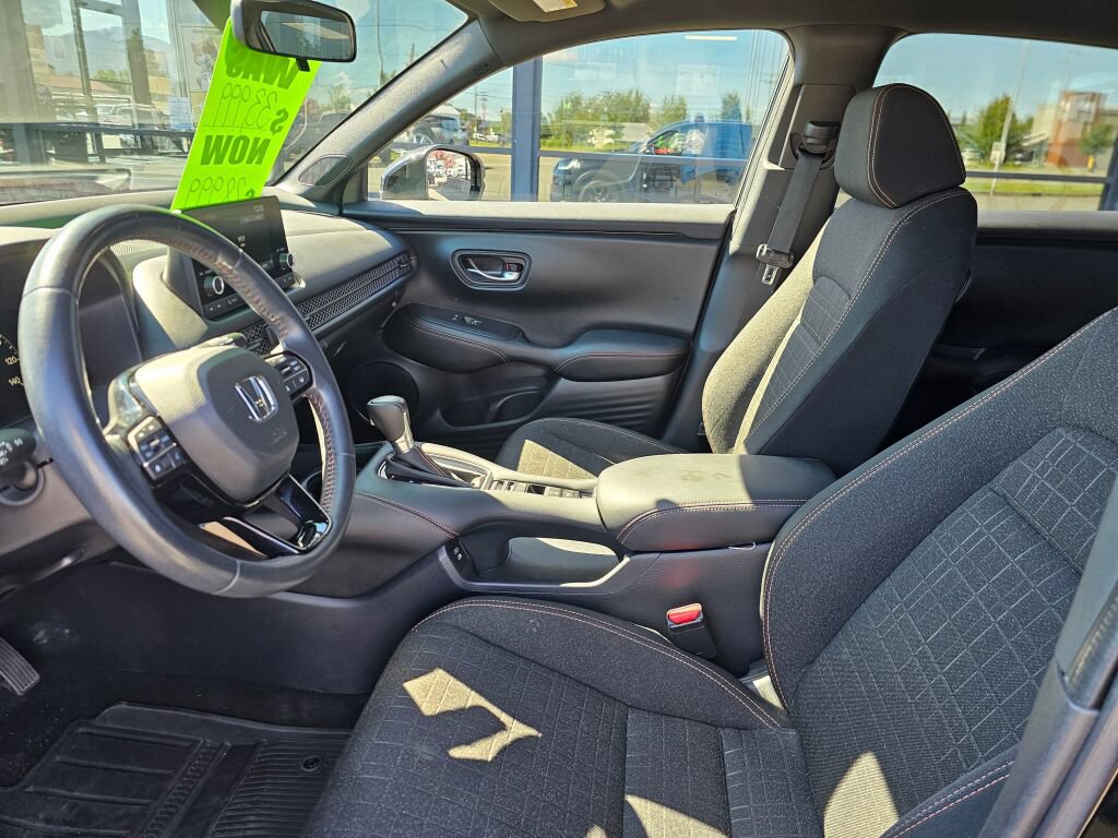 Used 2024 Honda HR-V Sport image 17