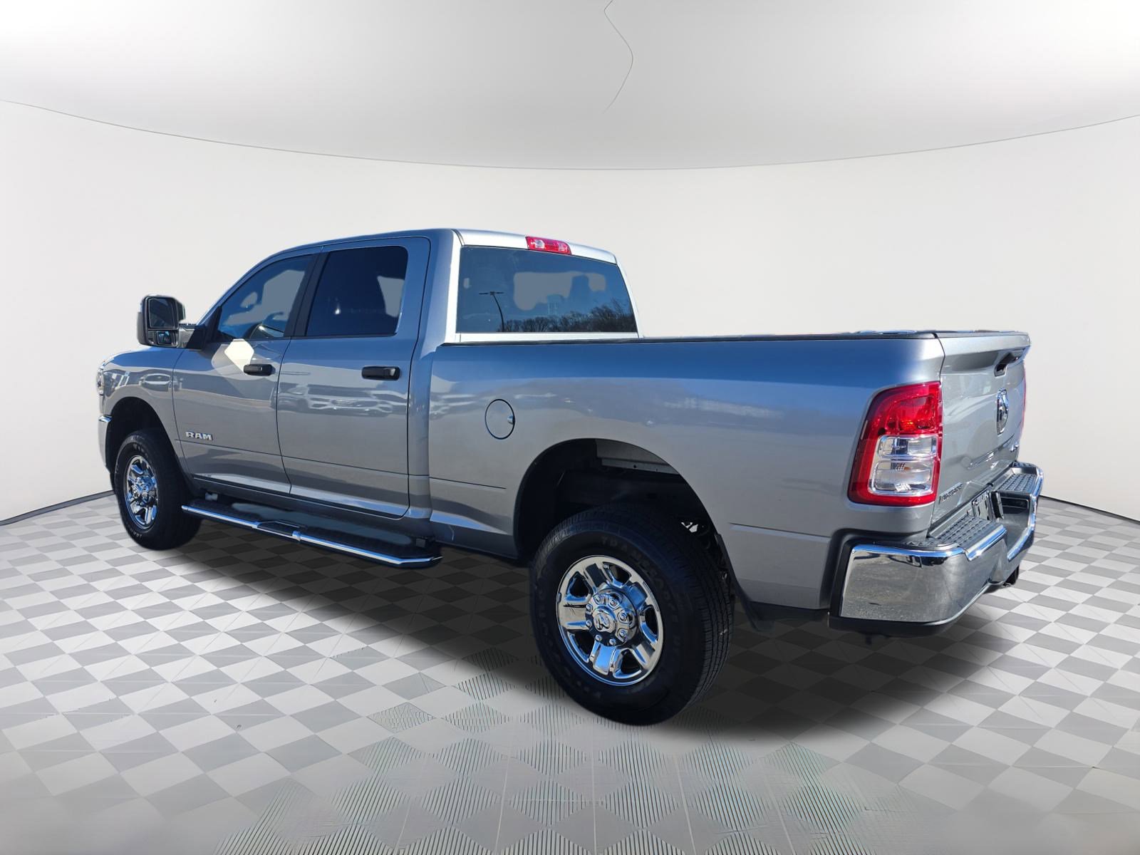 Used 2024 RAM 2500 Big Horn w/ Bed Utility Group image 6