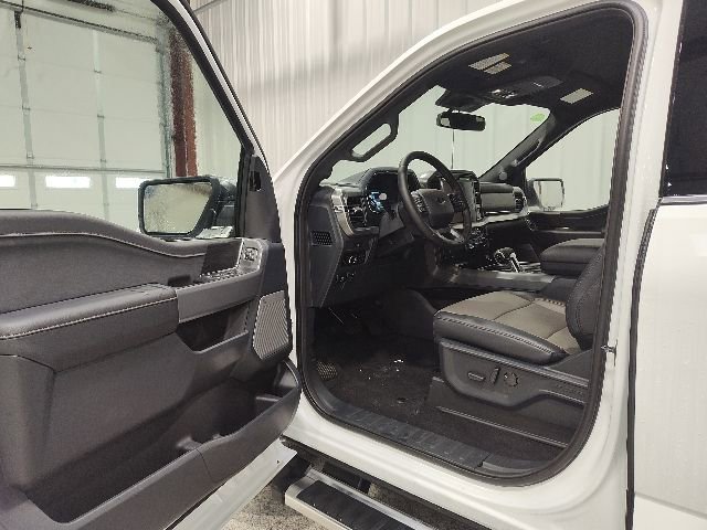 New 2025 Ford F150 Lariat w/ Equipment Group 501A Mid image 43