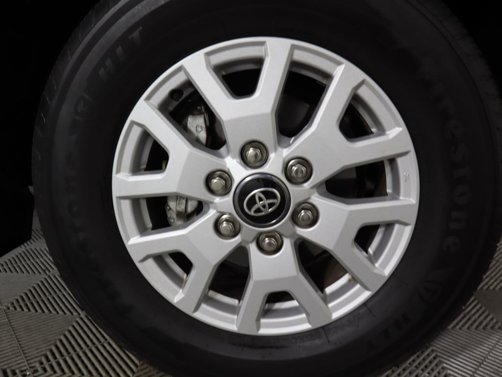 Used 2024 Toyota Tacoma SR5 image 31