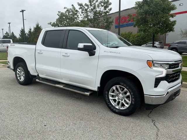 Used 2024 Chevrolet Silverado 1500 LT w/ Protection Package AWD/4WD image 2