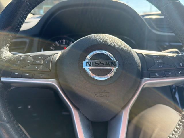 Used 2018 Nissan Rogue SL image 22