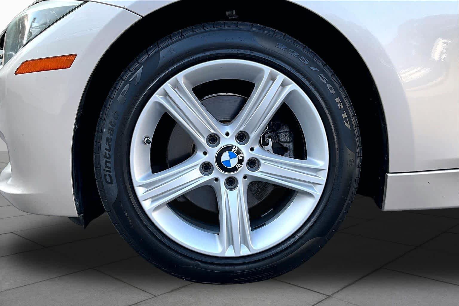 Used 2015 BMW 328i Sedan RWD image 11