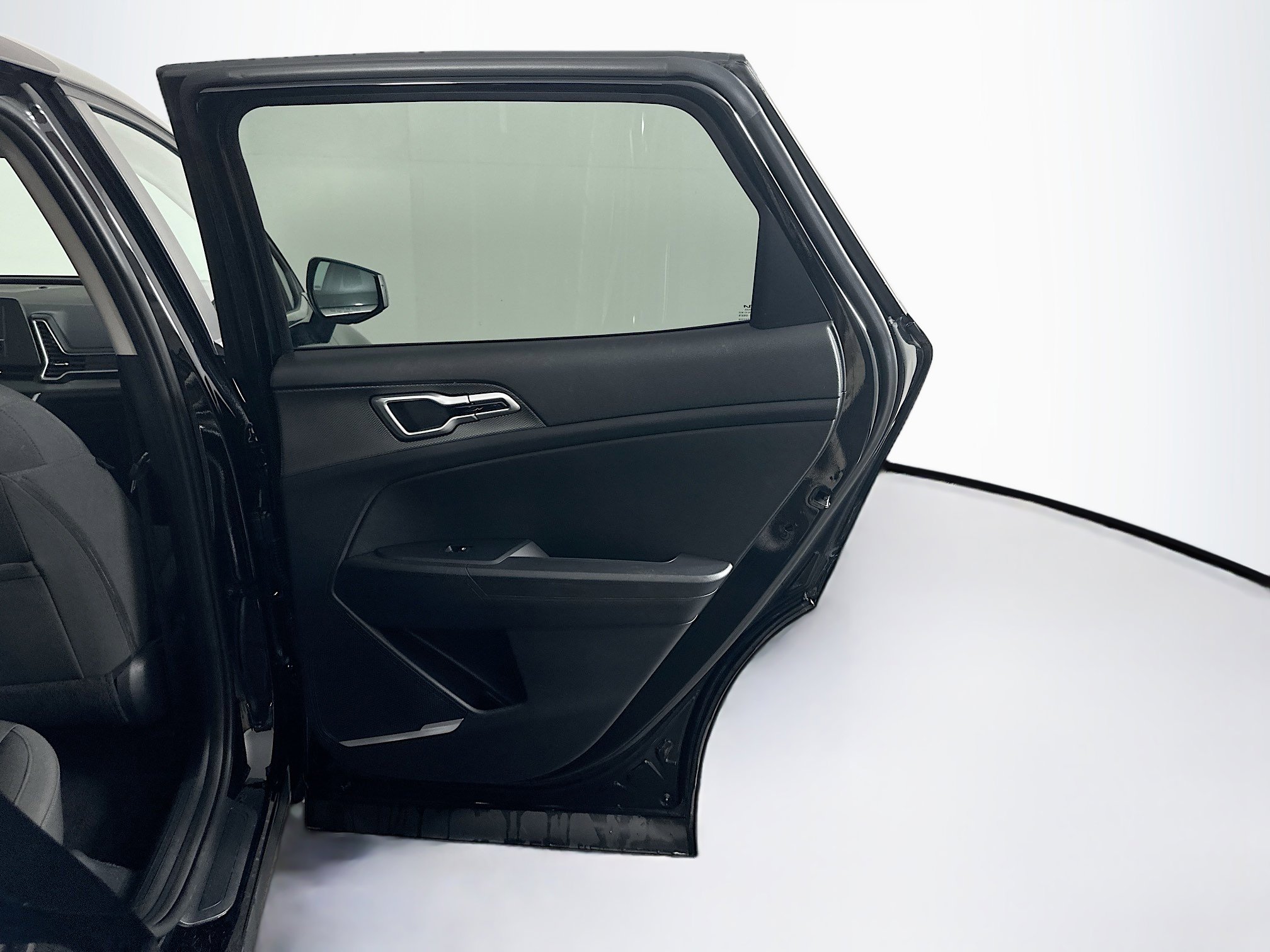 Used 2025 Kia Sportage LX FWD image 29