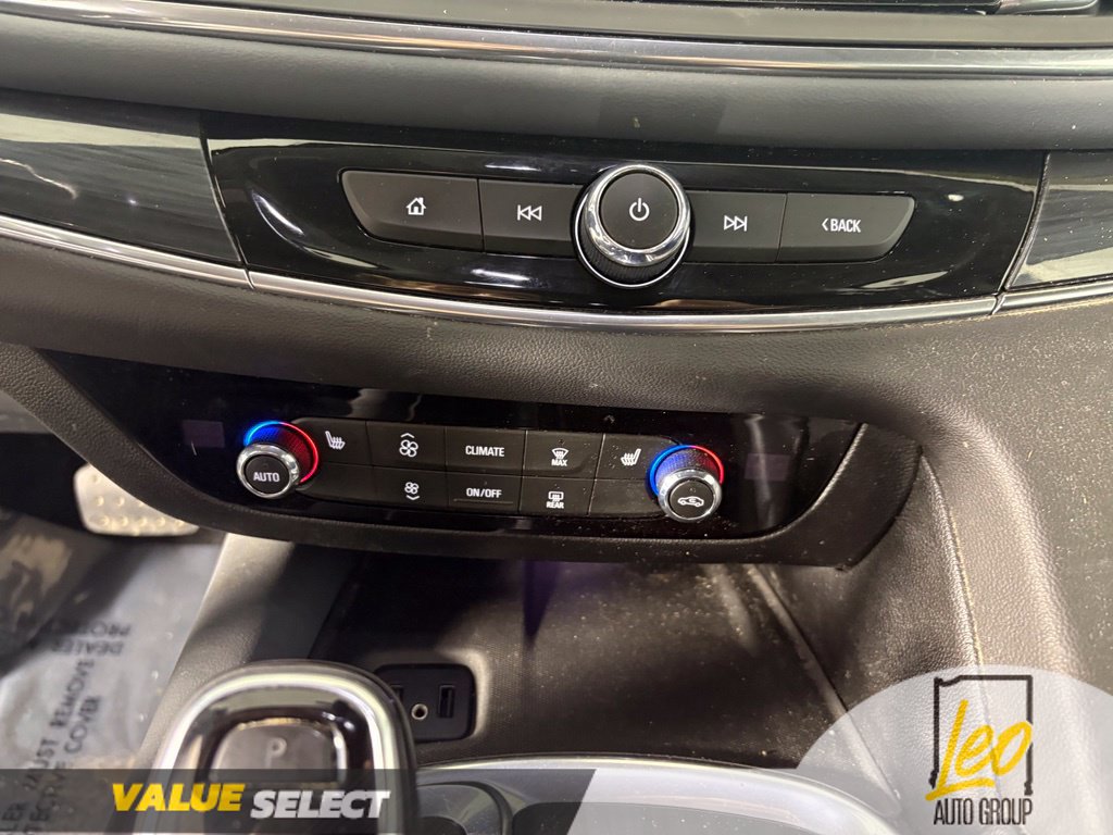 Used 2019 Buick Enclave Essence FWD image 13