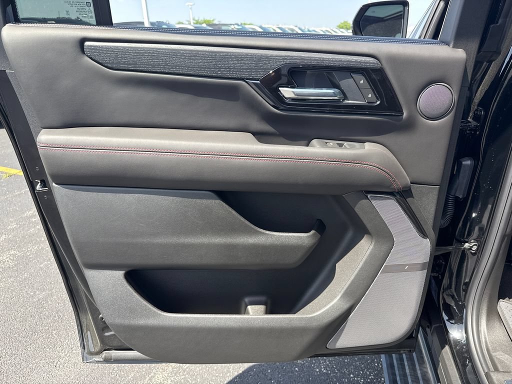New 2026 GMC Yukon XL AT4 Ultimate AWD/4WD image 32